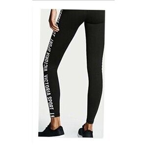 NWT VICTORIA'S SECRET SPORT LOGO KNOCKOUT TIGHT LEGGING BLACK SIZE SMALL